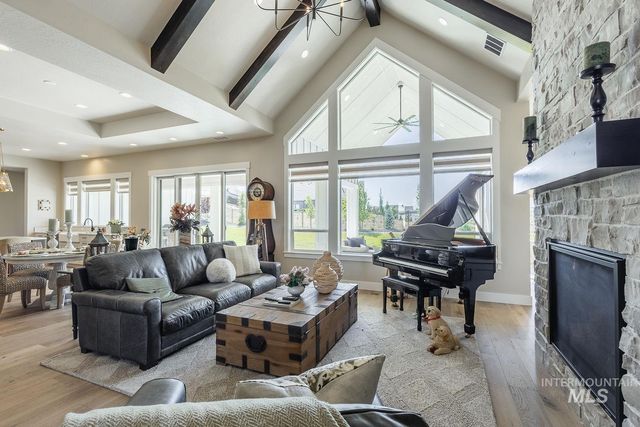11329 N Elk Ridge Way, Boise, ID 83714