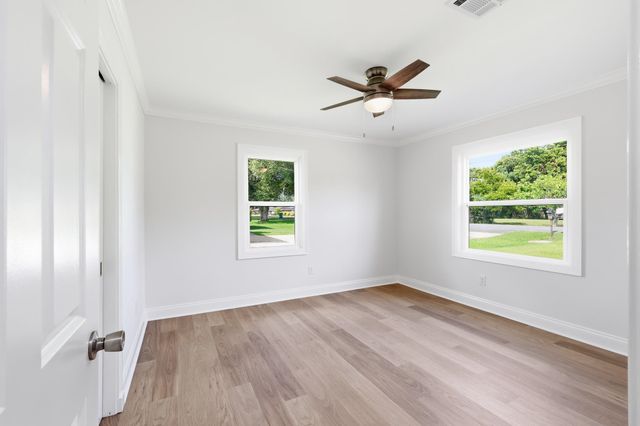301 Julia St, Thibodaux, LA 70301