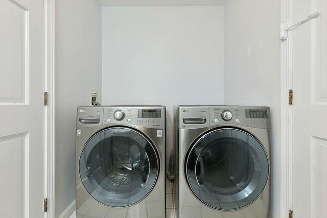 1045 Washington Street 2, Newton, MA 02465