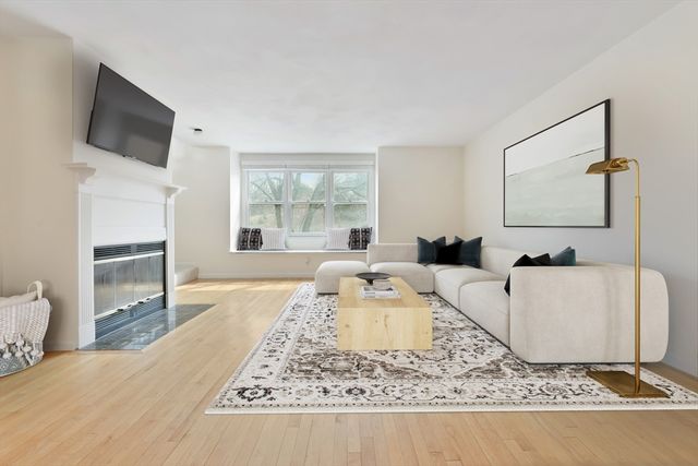 1045 Washington Street 2, Newton, MA 02465