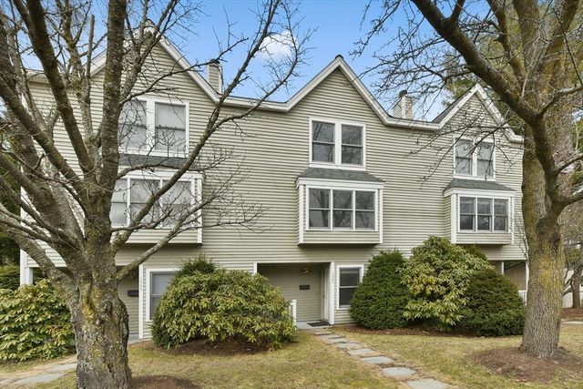 1045 Washington Street 2, Newton, MA 02465