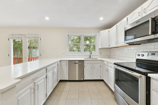 1045 Washington Street 2, Newton, MA 02465