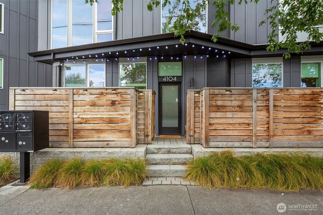 4104 Leary Way NW, Seattle, WA 98107