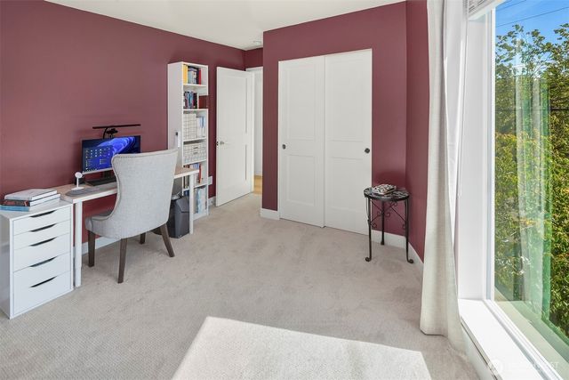 4104 Leary Way NW, Seattle, WA 98107