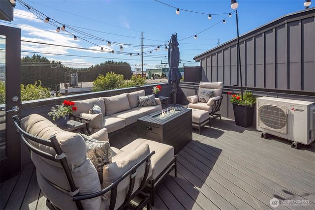 4104 Leary Way NW, Seattle, WA 98107