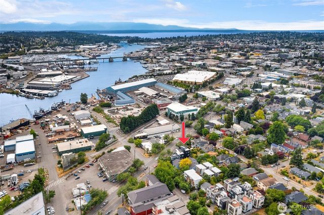 4104 Leary Way NW, Seattle, WA 98107