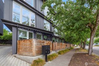4104 Leary Way NW, Seattle, WA 98107