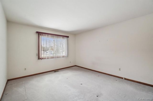 2311 Heritage Pointe Drive, Sterling Heights, MI 48314