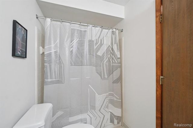 2311 Heritage Pointe Drive, Sterling Heights, MI 48314