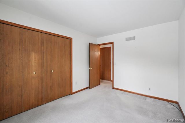 2311 Heritage Pointe Drive, Sterling Heights, MI 48314