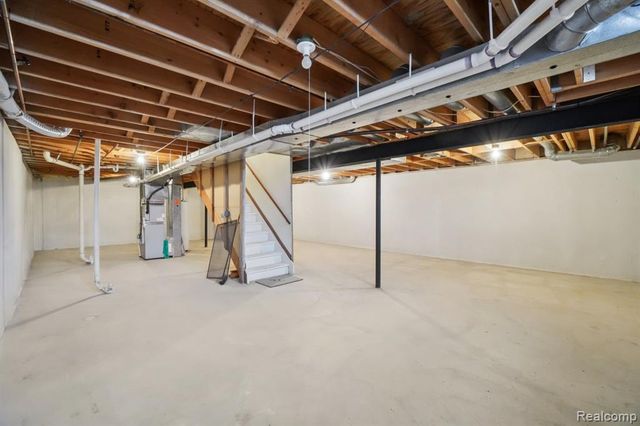 2311 Heritage Pointe Drive, Sterling Heights, MI 48314