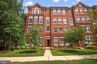 3006 RITTENHOUSE CIR #28, Fairfax, VA 22031