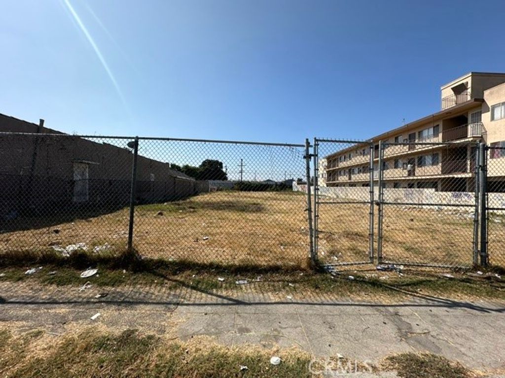 1220 W 57th, Los Angeles, CA 90037 — photo 3