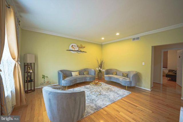 11 EXTON CIR, Cherry Hill, NJ 08003