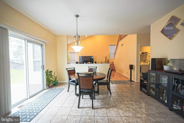 11 EXTON CIR, Cherry Hill, NJ 08003