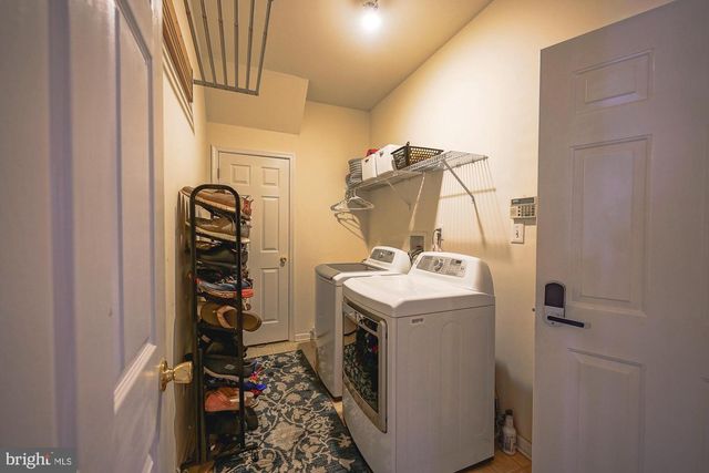11 EXTON CIR, Cherry Hill, NJ 08003