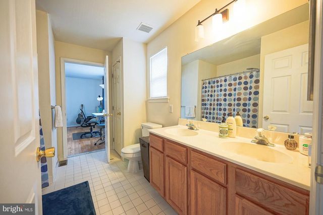11 EXTON CIR, Cherry Hill, NJ 08003