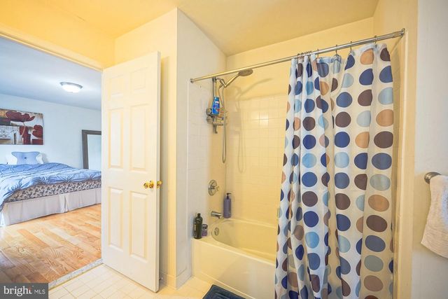 11 EXTON CIR, Cherry Hill, NJ 08003