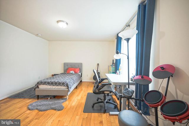 11 EXTON CIR, Cherry Hill, NJ 08003