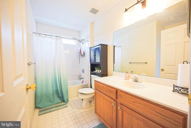 11 EXTON CIR, Cherry Hill, NJ 08003
