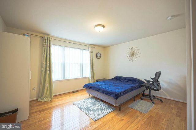 11 EXTON CIR, Cherry Hill, NJ 08003