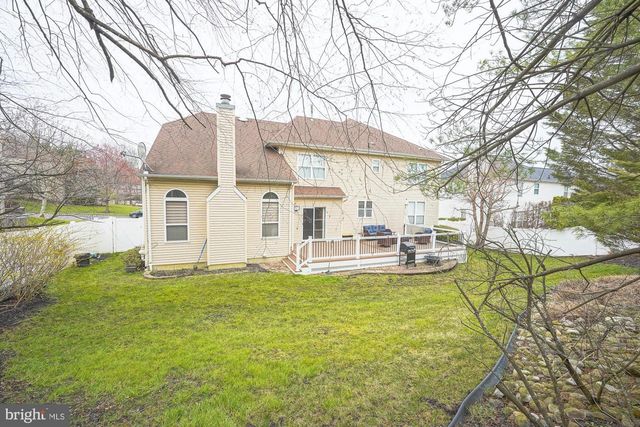 11 EXTON CIR, Cherry Hill, NJ 08003