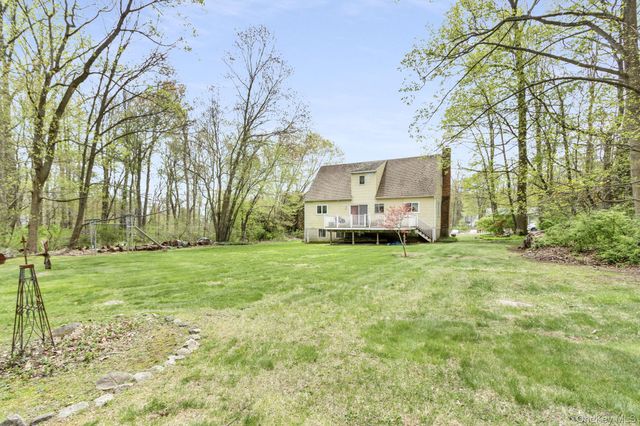 28 Partridge Lane, Putnam Valley, NY 10579