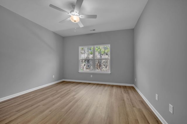 209 E Quail Hollow Way, Dickson, TN 37055