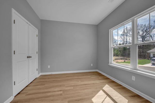 209 E Quail Hollow Way, Dickson, TN 37055