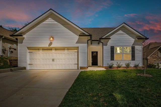 209 E Quail Hollow Way, Dickson, TN 37055