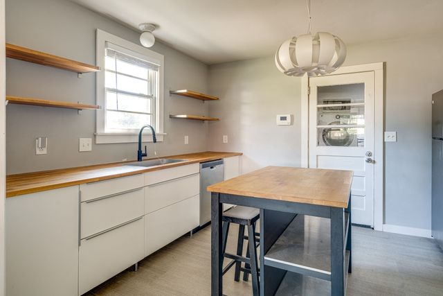 809 Crockett St, Nashville, TN 37207