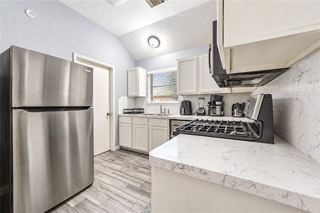 23207 Lone Wolf Trail, Spring, TX 77373
