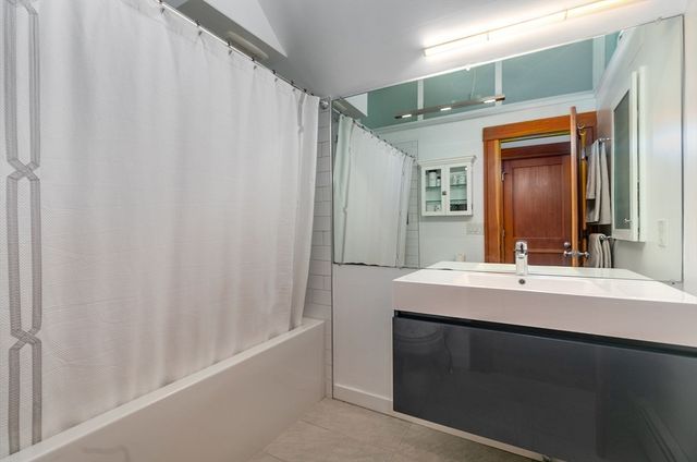 190 Tremont St. 2, Somerville, MA 02143
