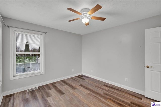 12108 Sentimental Lane, Louisville, KY 40229