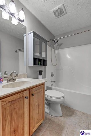 12108 Sentimental Lane, Louisville, KY 40229