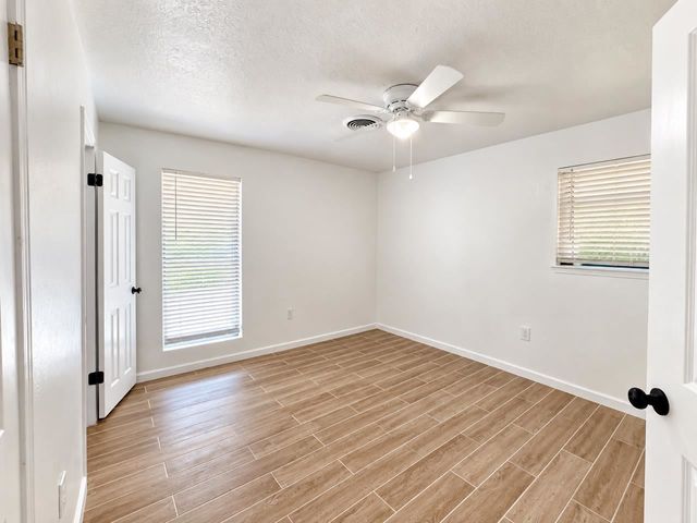 4603 SE Ellsworth Cir, Lawton, OK 73501