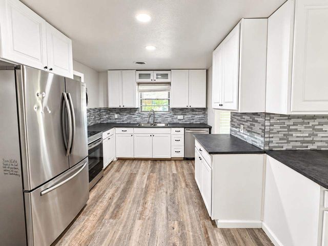 4603 SE Ellsworth Cir, Lawton, OK 73501