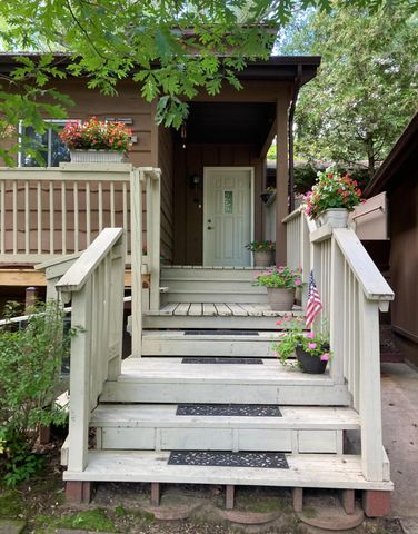 8092 Highland Trail, Canadian Lakes, MI 49346