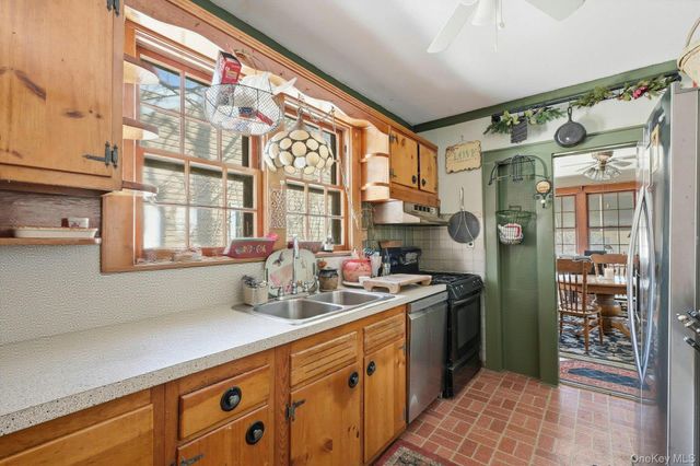 22 W 12th Street, Huntington Station, NY 11746