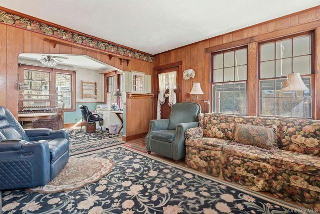 22 W 12th Street, Huntington Station, NY 11746