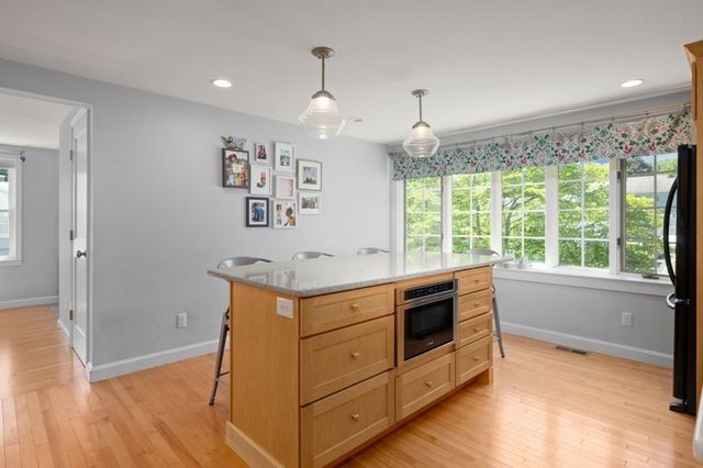88 Temple Road, Waltham, MA 02452