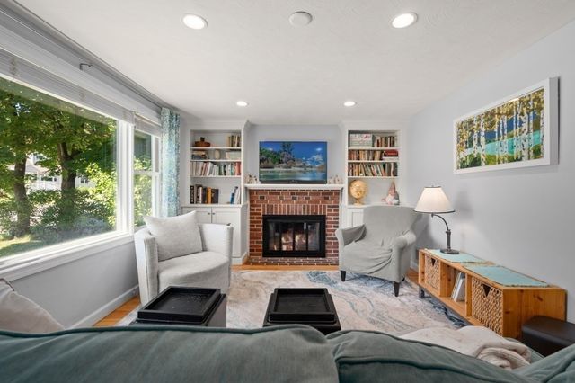88 Temple Road, Waltham, MA 02452