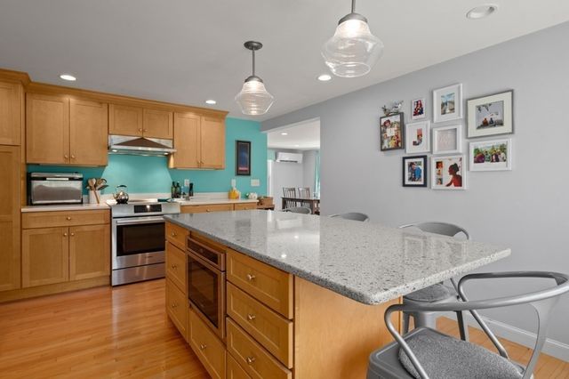 88 Temple Road, Waltham, MA 02452