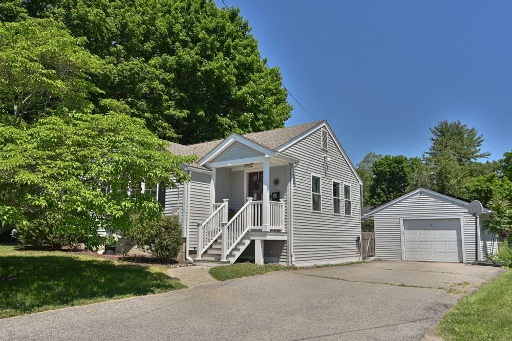88 Temple Road, Waltham, MA 02452