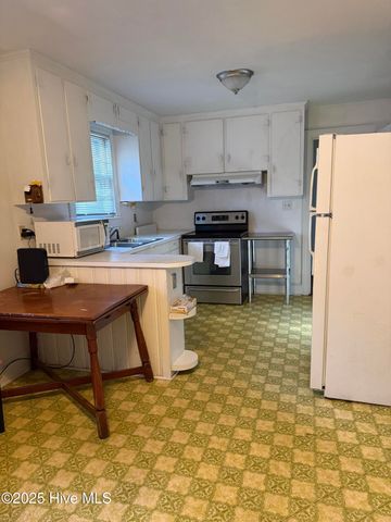 1103 Cedar Lane, Greenville, NC 27858