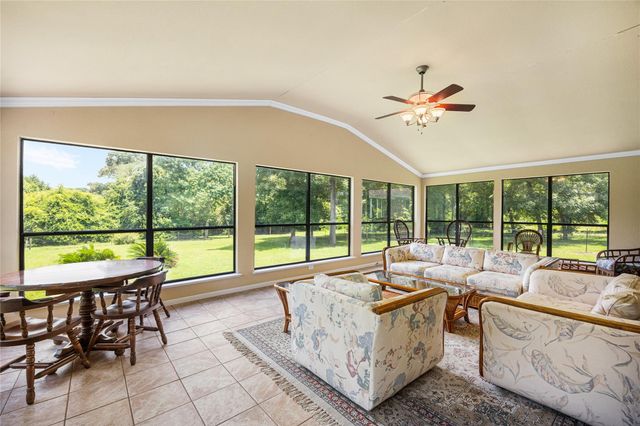 22902 Kobs Road, Tomball, TX 77377