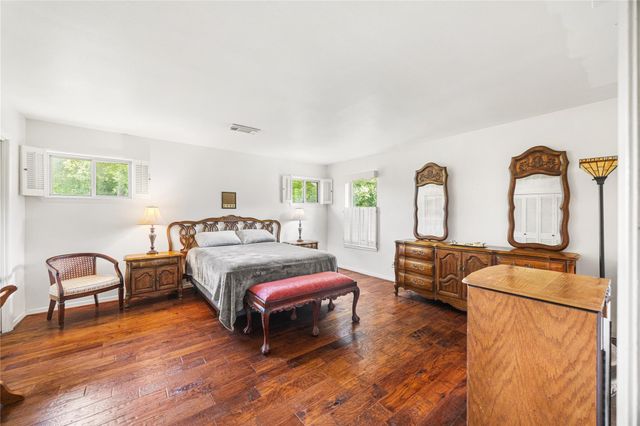 22902 Kobs Road, Tomball, TX 77377