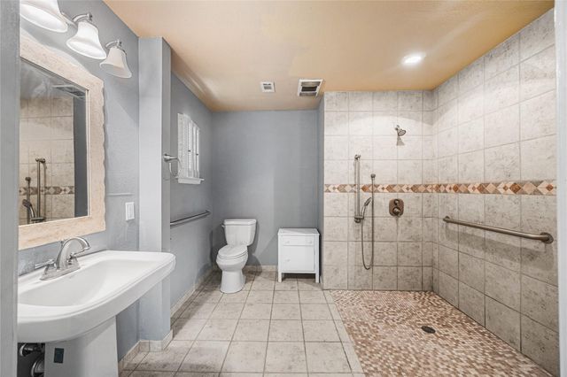 22902 Kobs Road, Tomball, TX 77377
