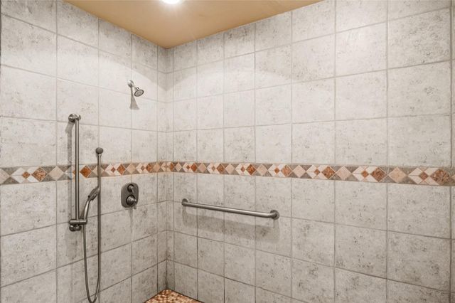 22902 Kobs Road, Tomball, TX 77377