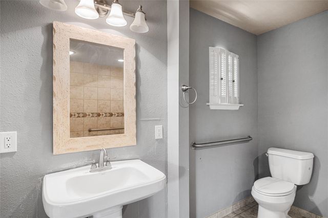22902 Kobs Road, Tomball, TX 77377